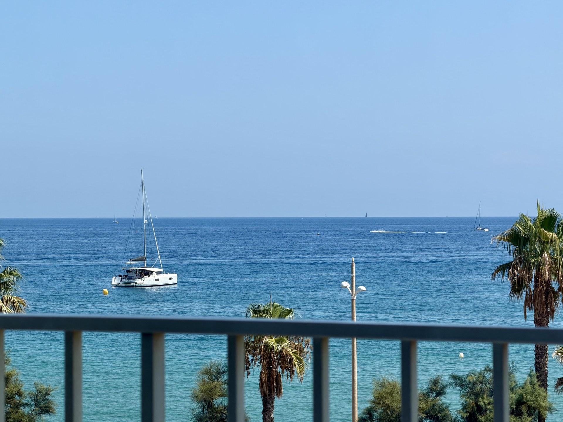 Balcon studio avec vue sur mer Le Lavandou
